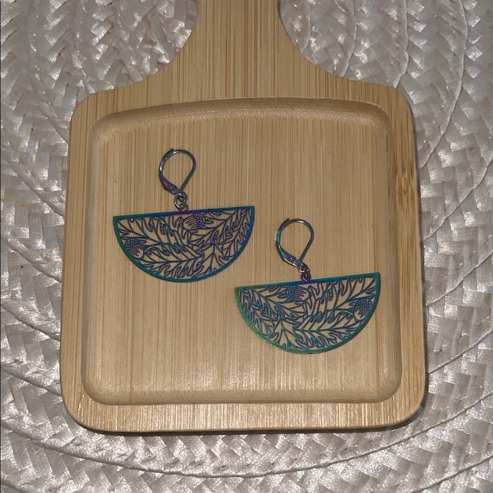 Elegant Blue and Green Leaf Pattern Earrings